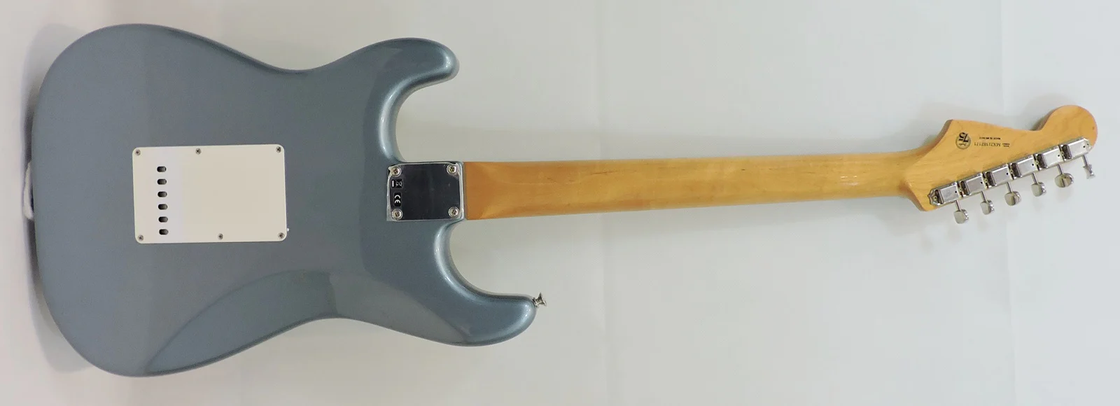 Fender Vintera 60's Stratocaster. Ice Blue Metallic. PF - Image 5