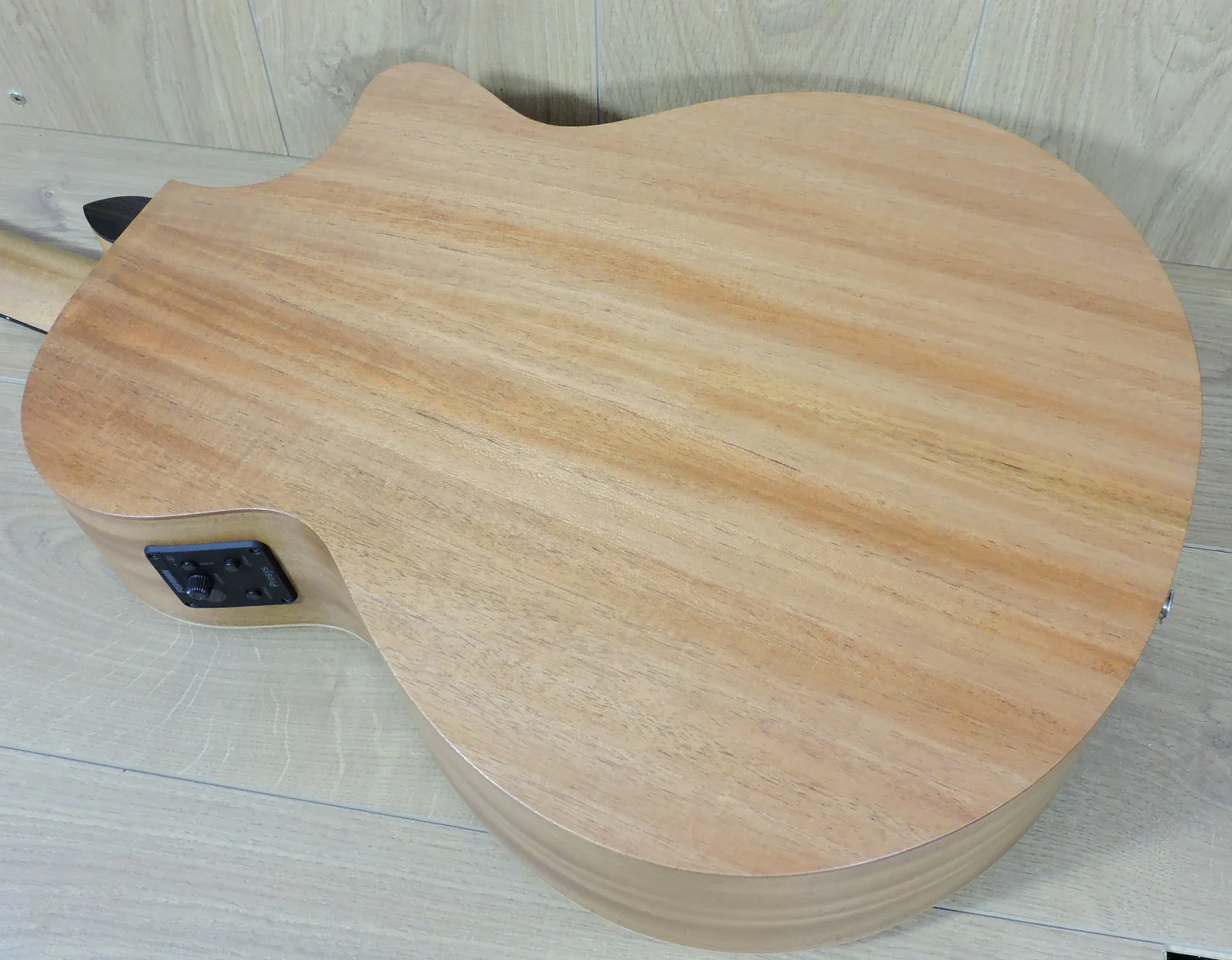 Faith FKVL Naked Venus Cut/Electro Left handed - Image 5