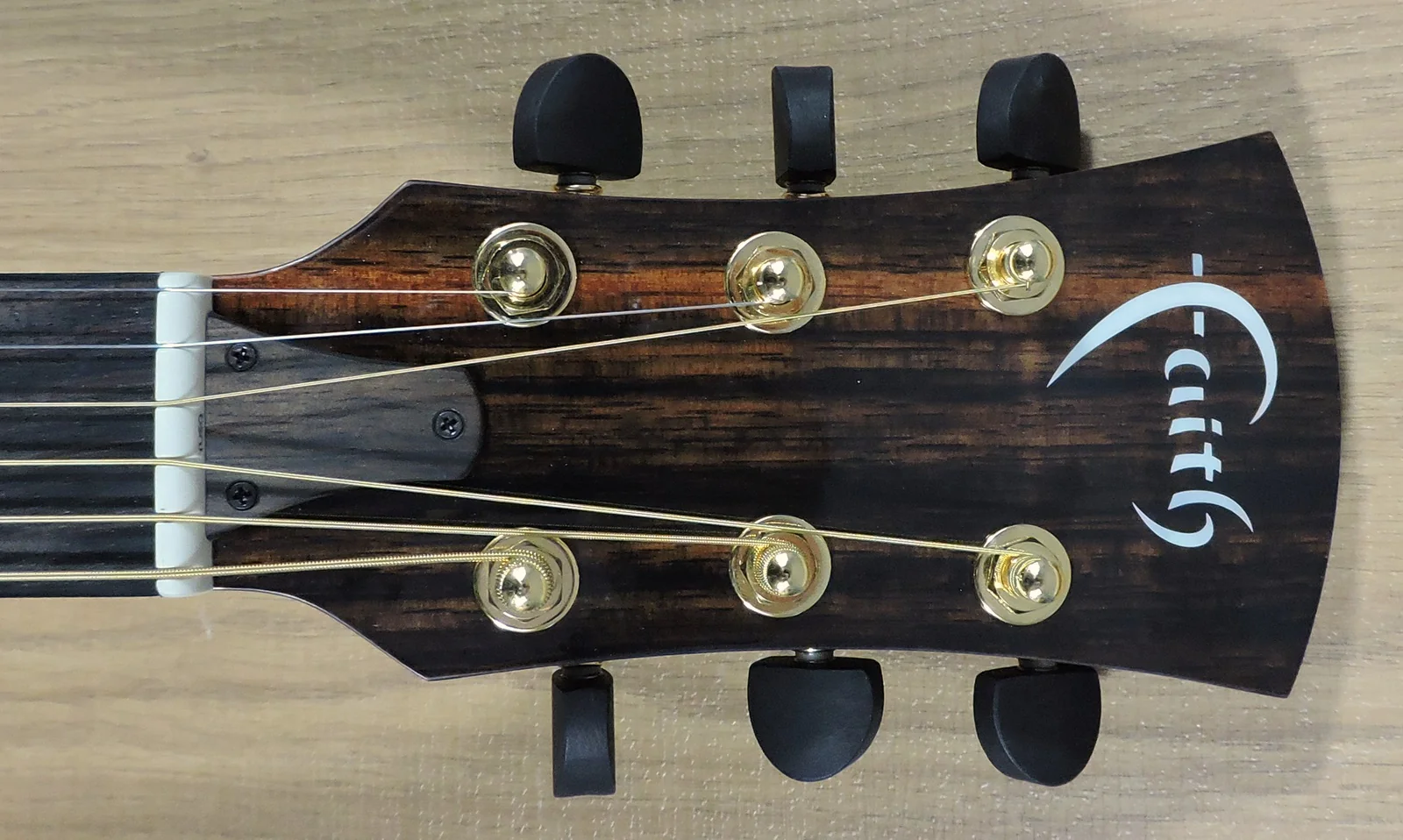 Faith Venus Blood Moon FNCEBMBL Left Handed - Image 7