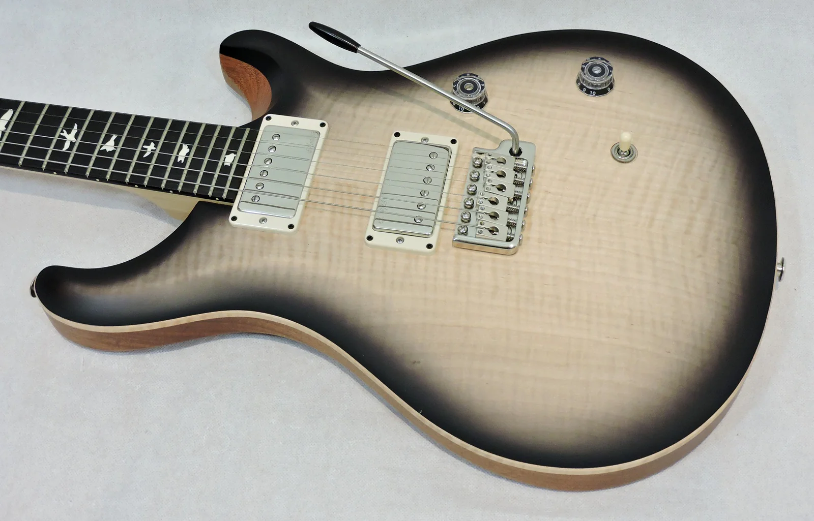 PRS CE24 Custom Colour Satin Natural Smokeburst, Ebony Fretboard, 57/08 Pickups - Image 3