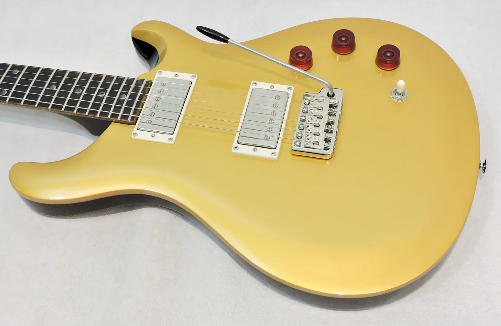 PRS SE DGT Gold Top - Image 3