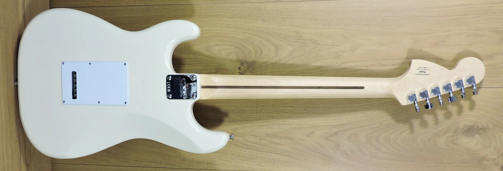 Squier Affinity Series Stratocaster. Olympic White - Image 3