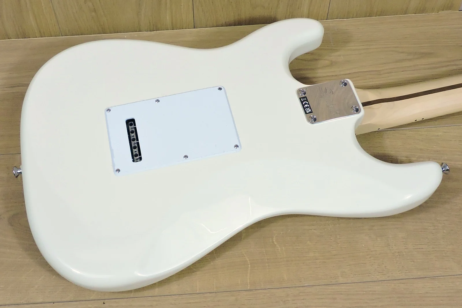 Squier Affinity Series Stratocaster. Olympic White - Image 5